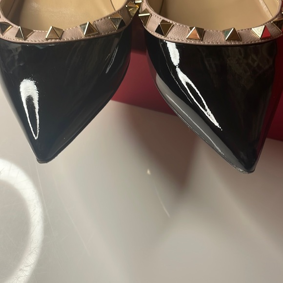 ♥️SOLD♥️ Pre-owned Valentino Garavani Rockstud BLK Patent Leather Flats - Picture 2 of 7